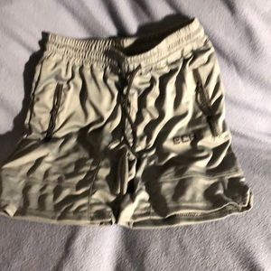 Boys medium echo 🩳 shorts
